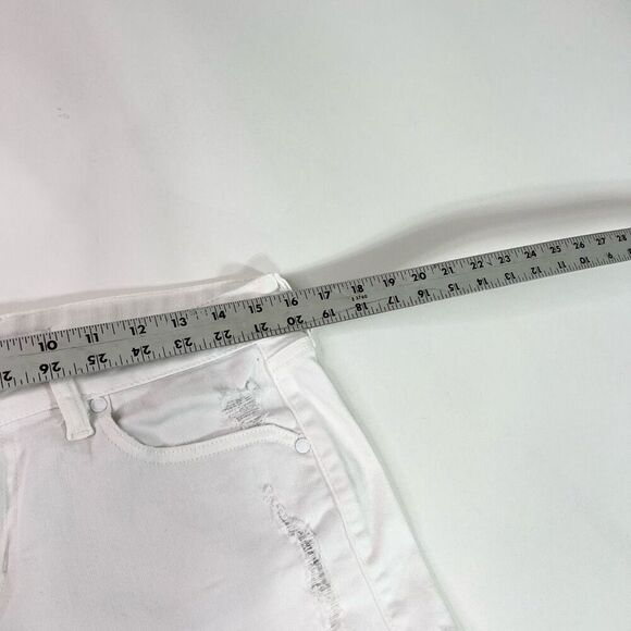 Level 99 Jean Shorts Womens 28 Chelsea White Cut Off Denim Distressed Mid Rise - Picture 5 of 10